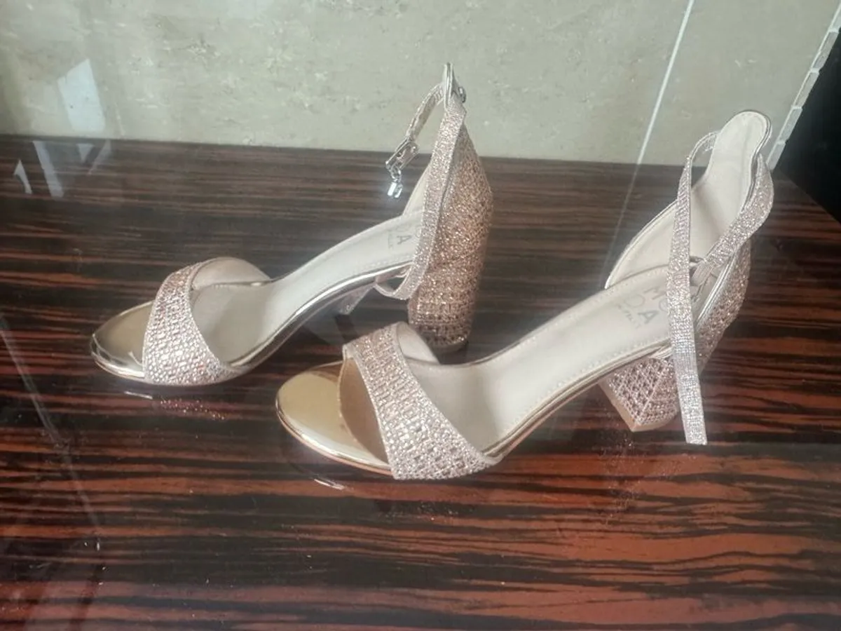 Sparkly Heels rose gold size 5 Moda in Pelle - Image 2