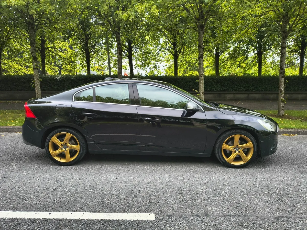 Volvo S60 2011 - Image 4