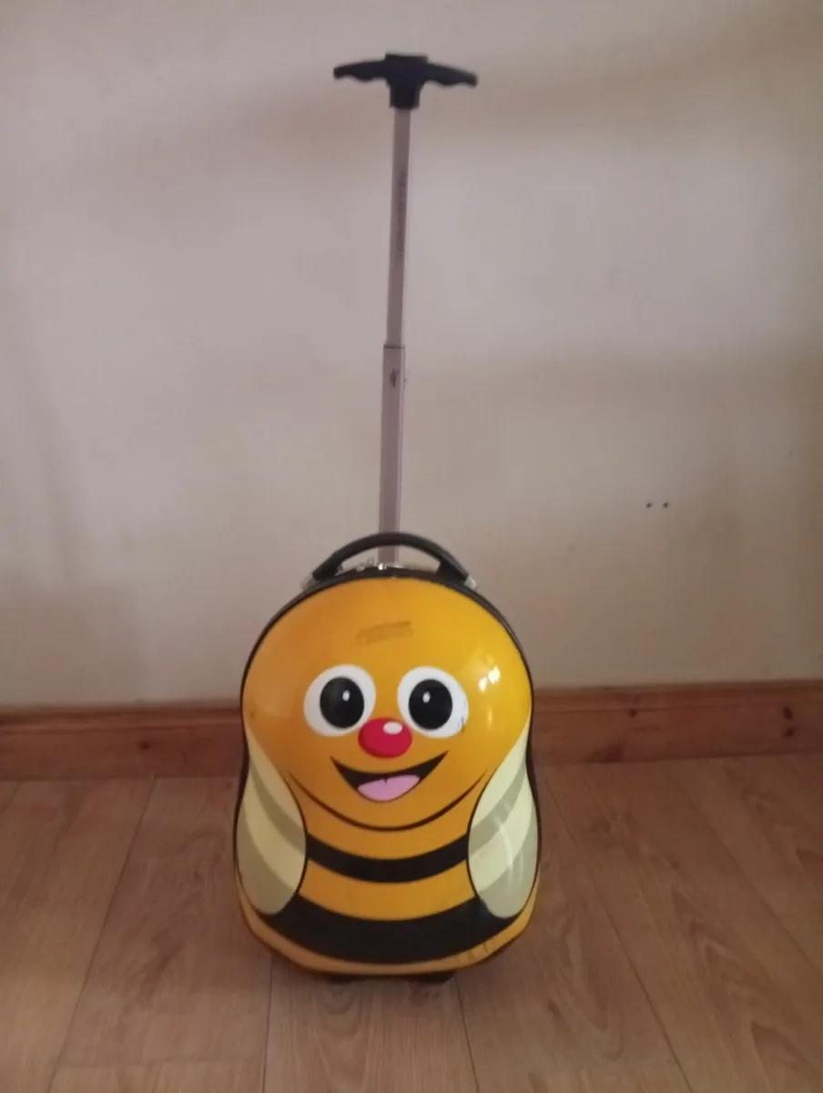 Quality 3D Travel Suitcase - Image 1
