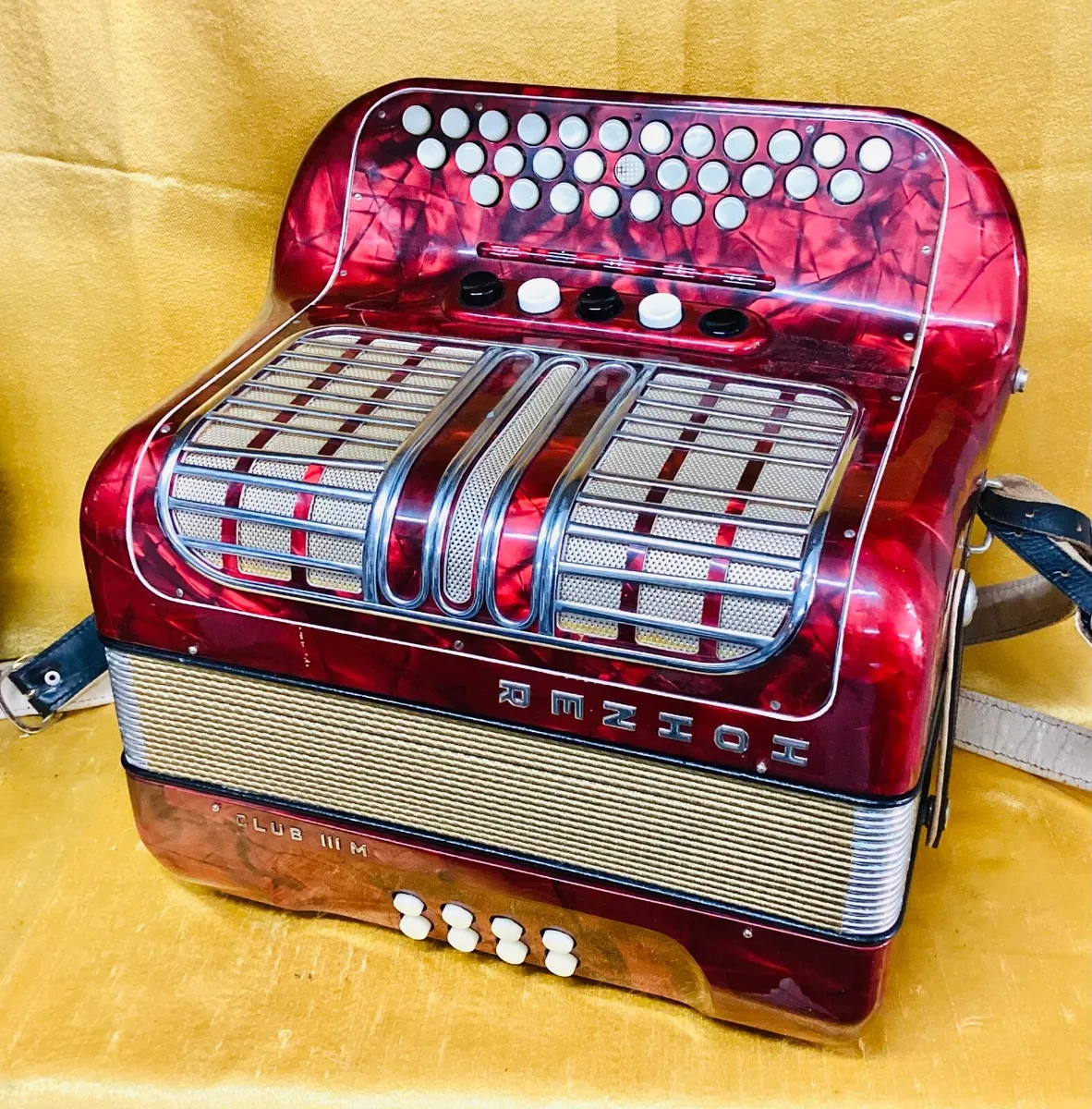 HOHNER C/F CLUB III 3 VOICE BUTTON ACCORDION USED - Image 1