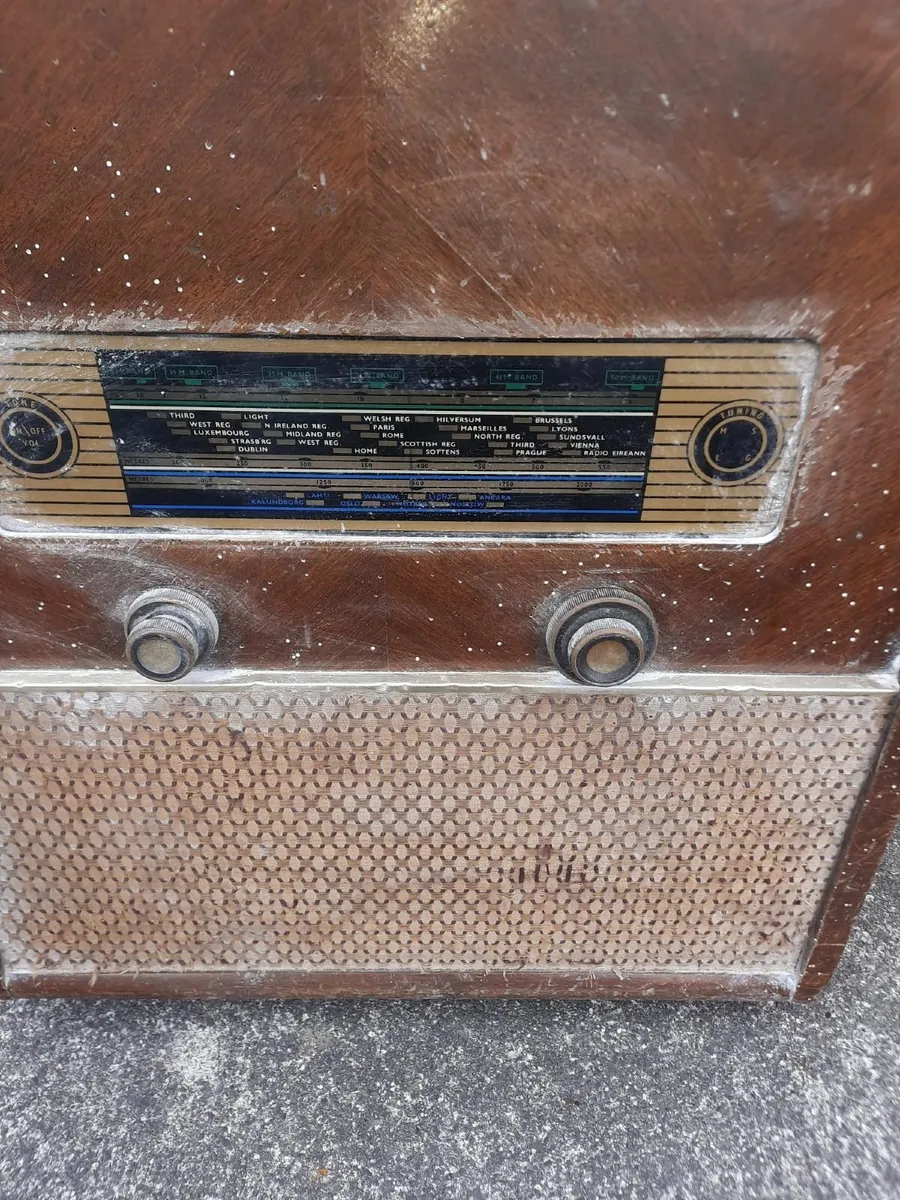 Vintage radio - Image 3