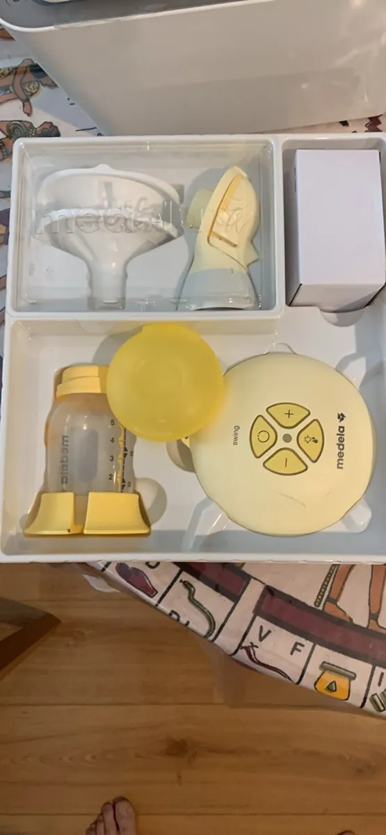 Medela Pump - Image 2