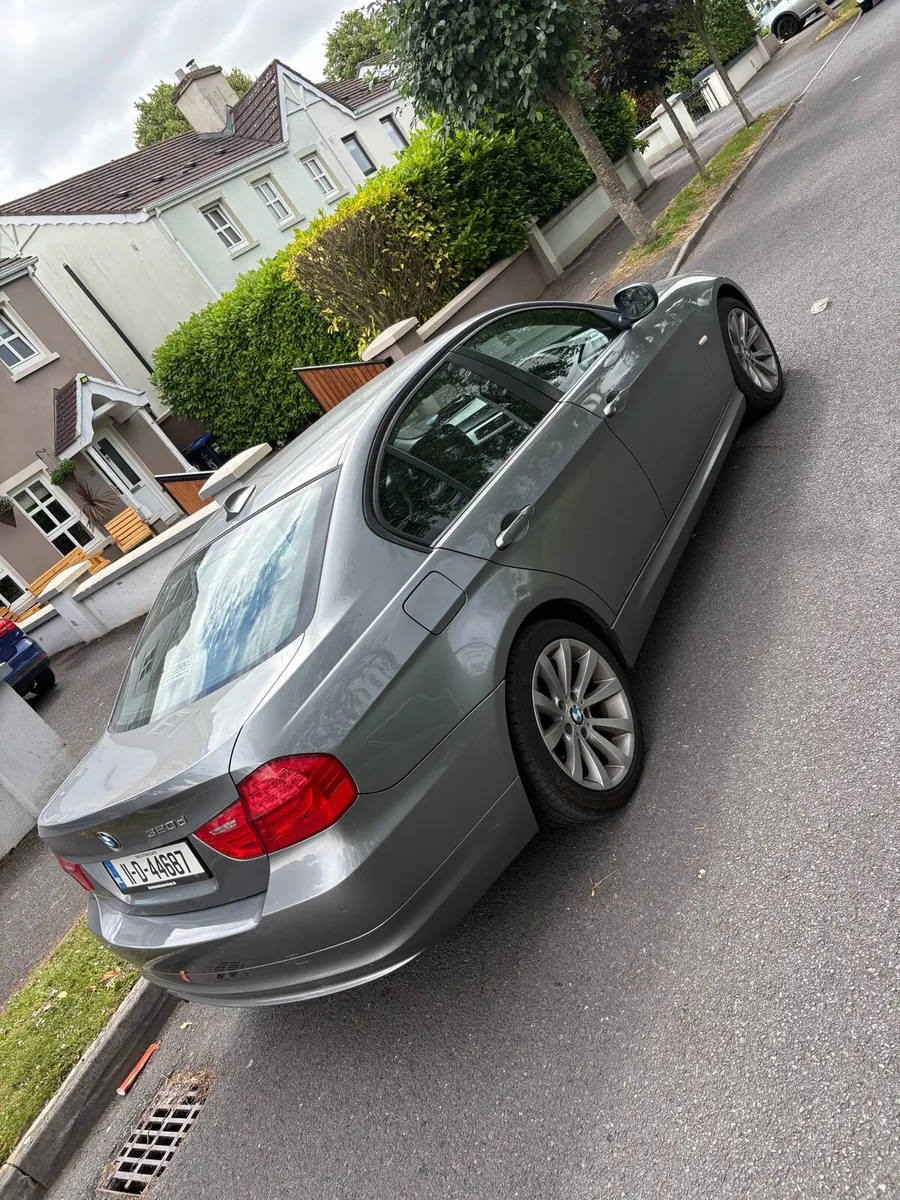 BMW 3 Series - Image 3