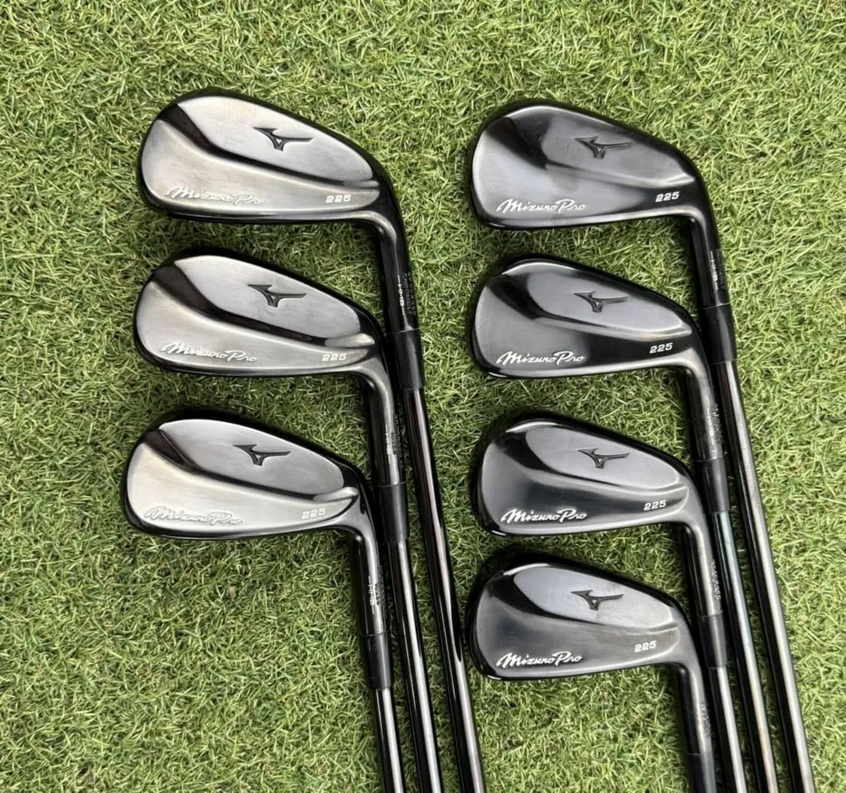 MIZUNO PRO 225 BLACK IRONS / 4-PW / REGULAR - Image 2