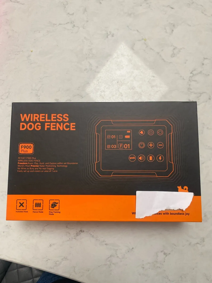 Wireless and waterproof electric dog fence - Image 1