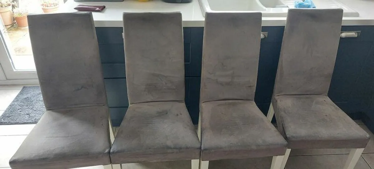 Dining chairs - Image 1