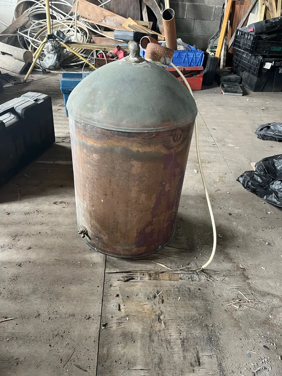 Copper tank - Image 1