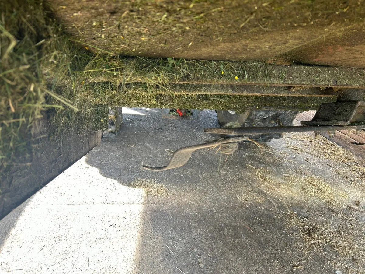 Nugent 6' Topper - Image 2