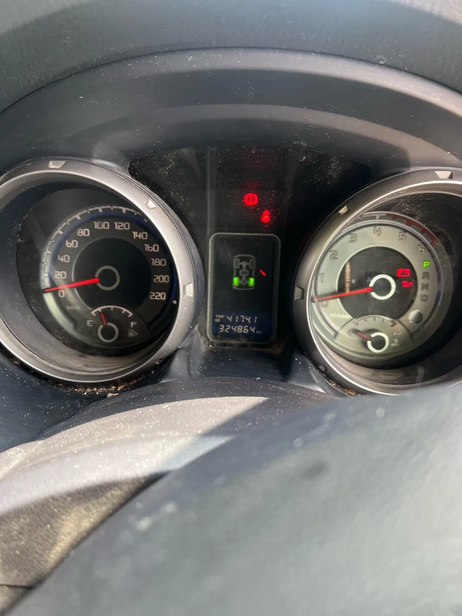 Car - Image 2