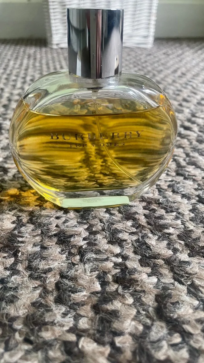 Burberry perfume 100ml - Image 4