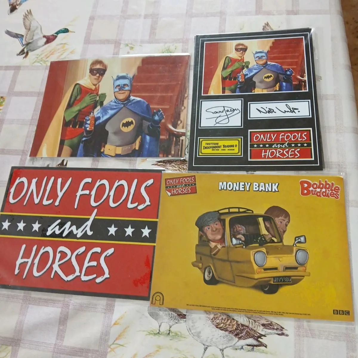 VINTAGE TIN SIGNS - Image 2