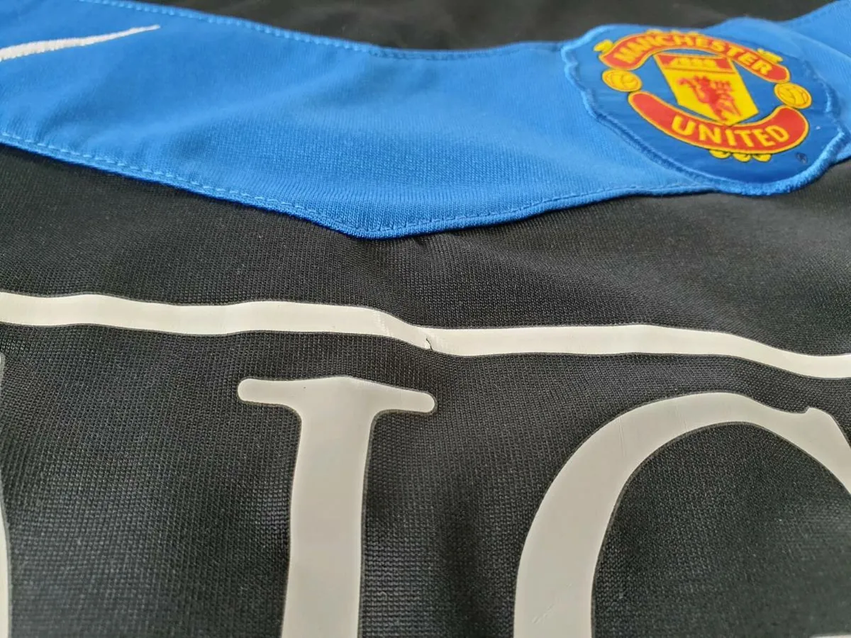 Manchester United Football Club Away Jersey 2008 - Image 2