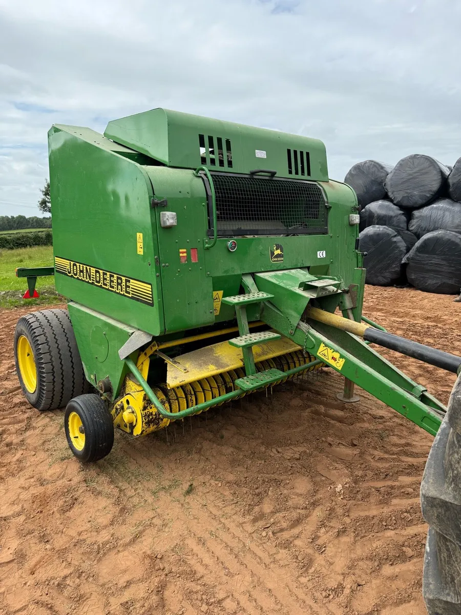 John Deere 575 - Image 1