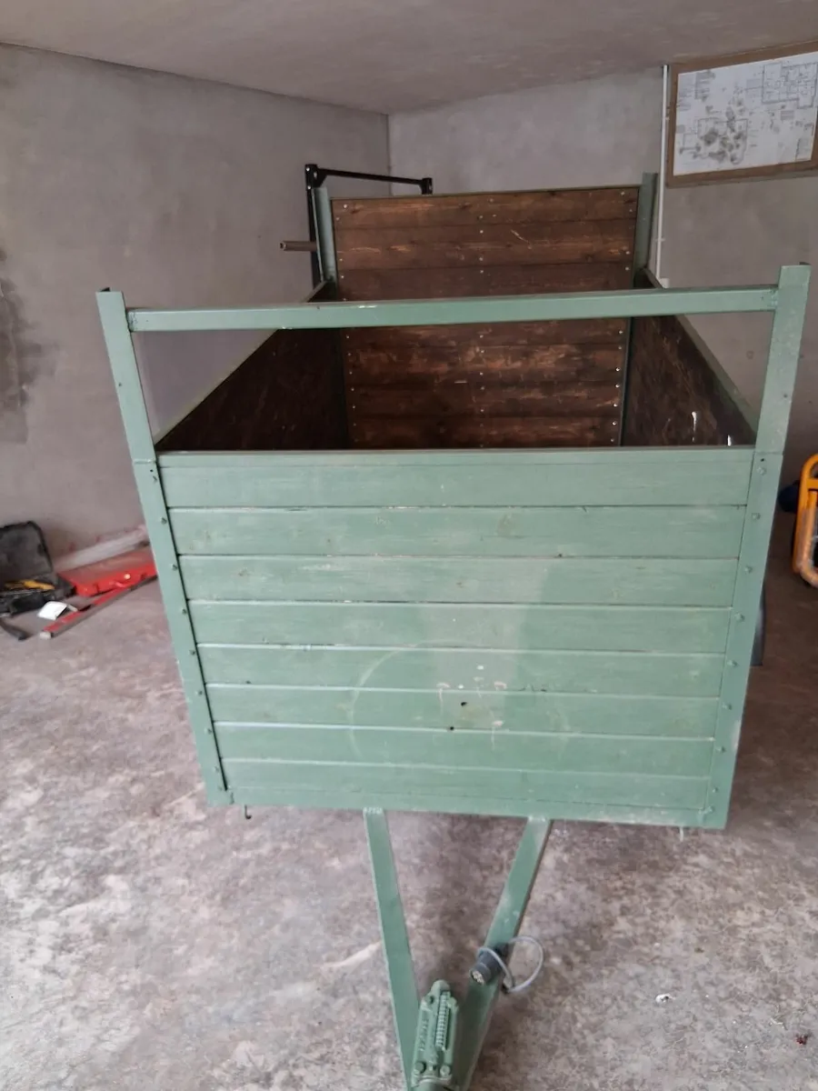 Sheep Trailer - Image 2
