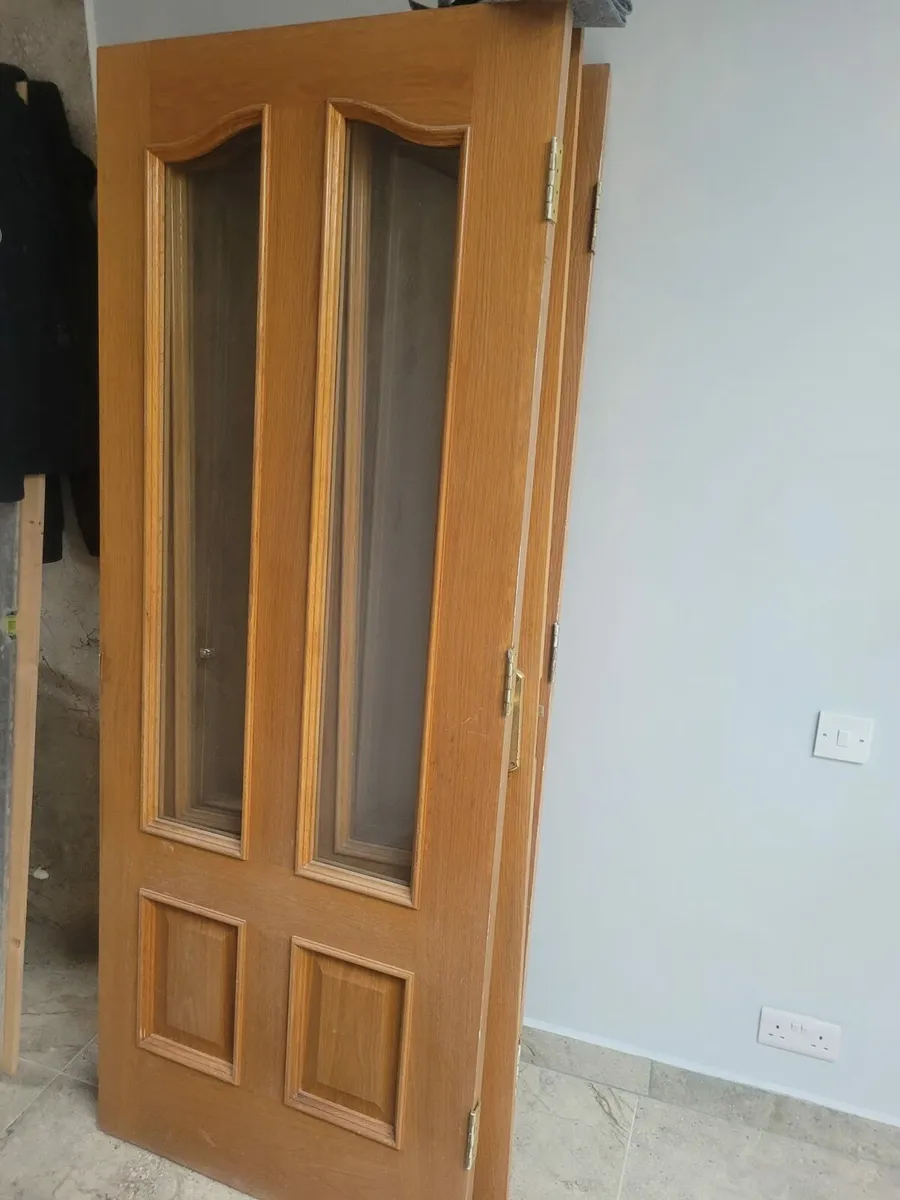 Heavy wood doors - Image 3