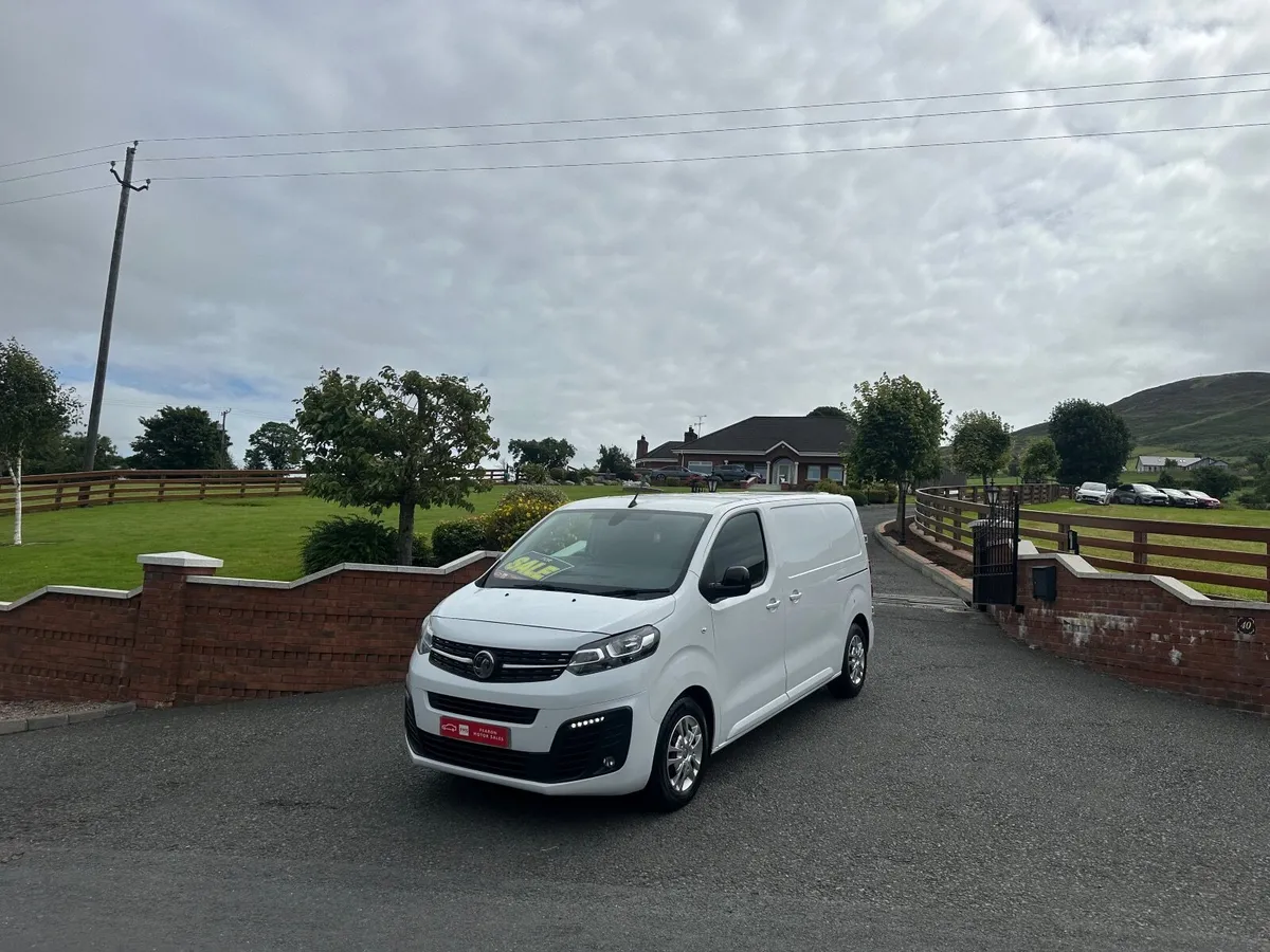 Vauxhall Vivaro sportif 2022 - Image 2