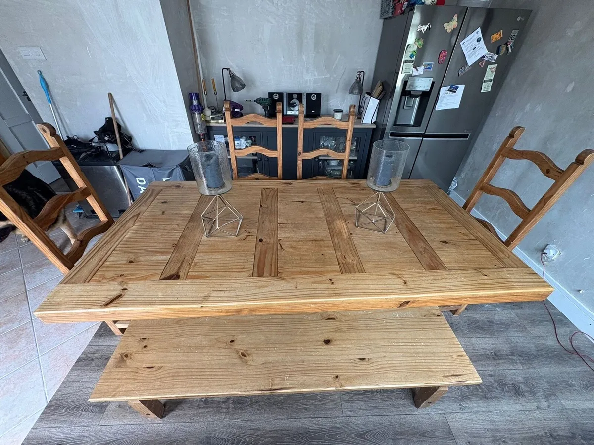 Dining Table + 5 chairs and bench - Image 4
