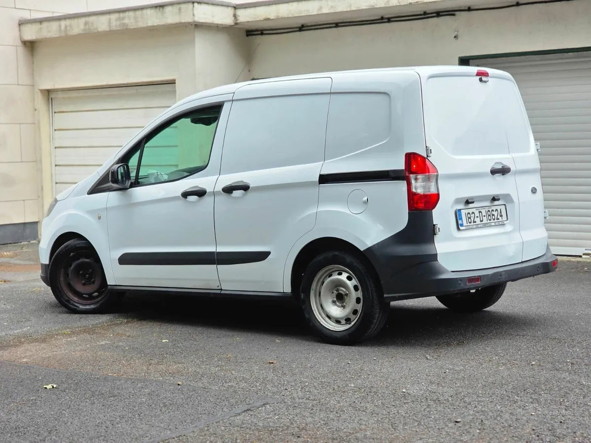 Ford Transit 2018 DOE 12/25 Tax 02/26 - Image 4