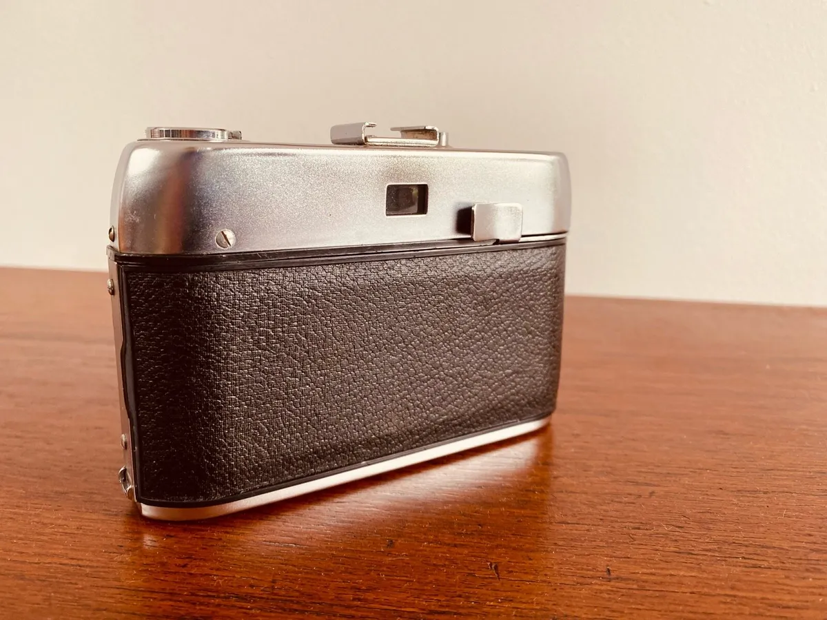 Vintage Camera - Image 3