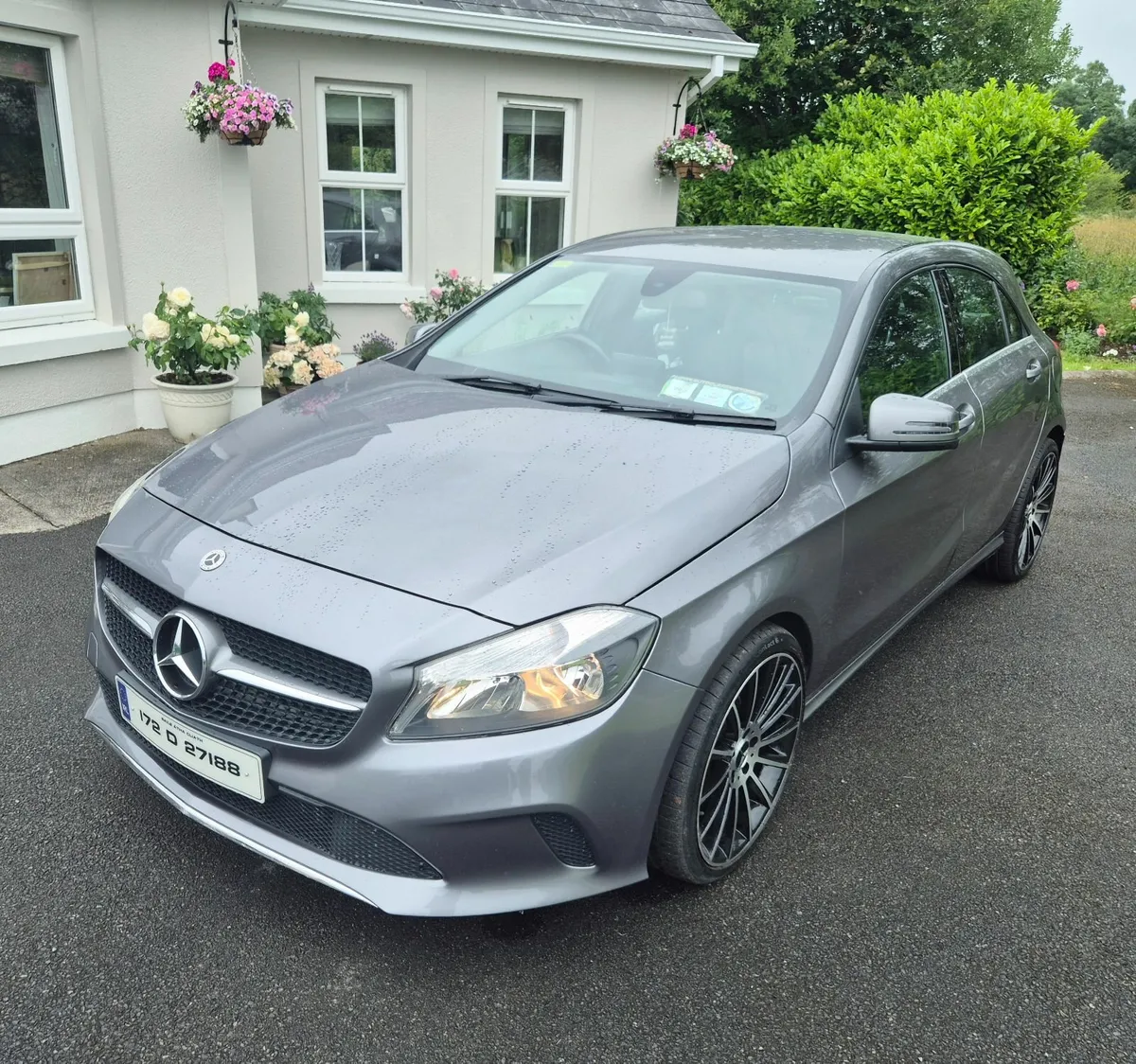 ☆172 Mercedes A180d Low Miles☆ - Image 1