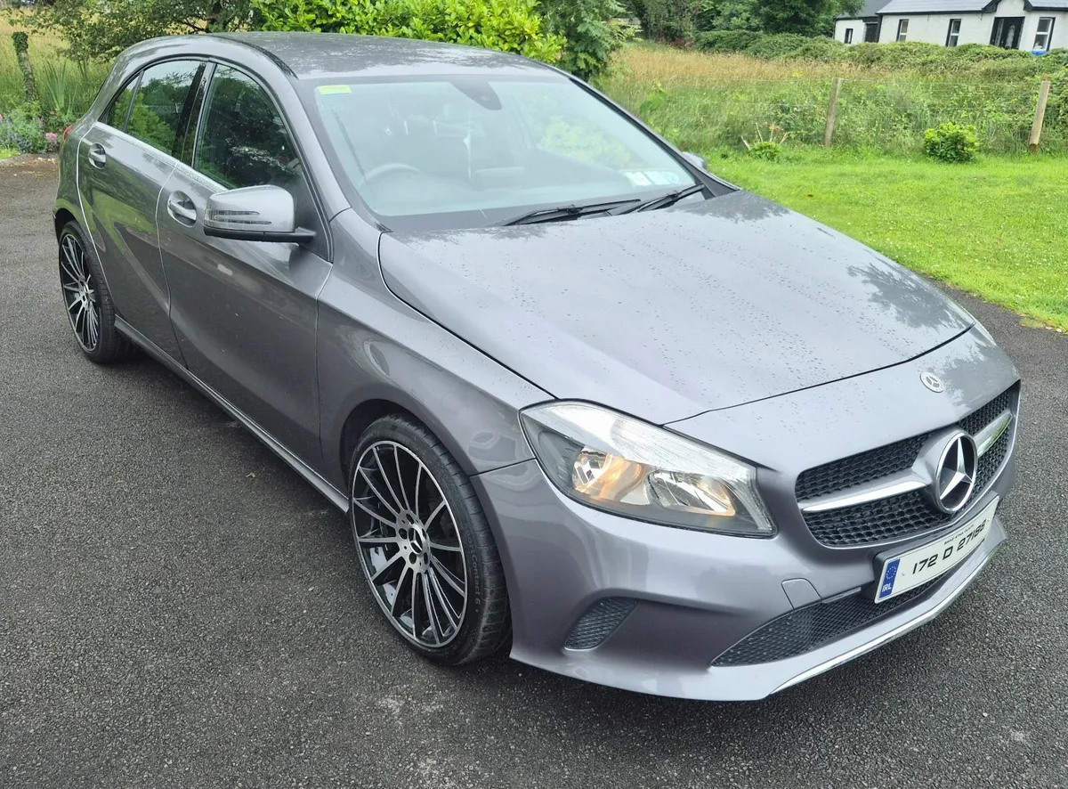 ☆172 Mercedes A180d Low Miles☆ - Image 3