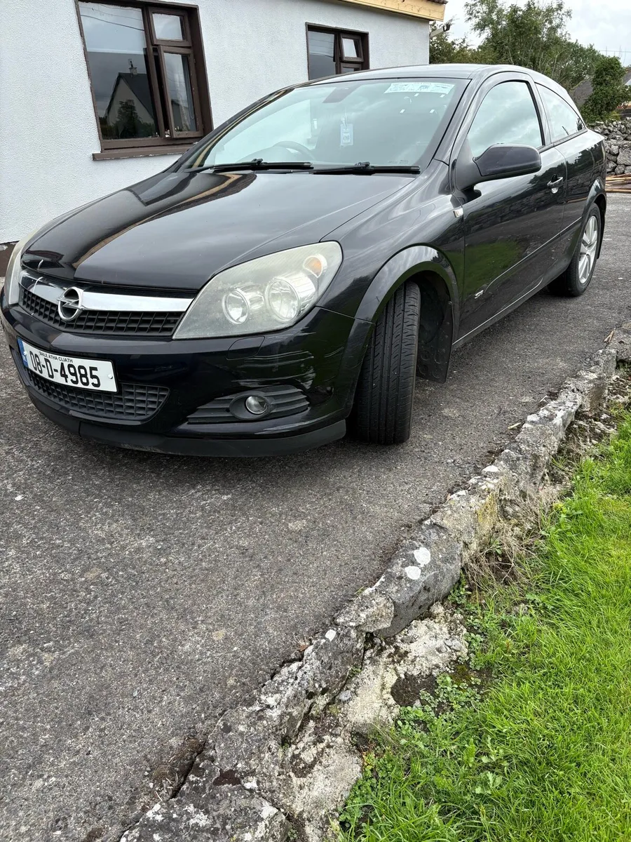 Opel Astra 2008 - Image 1