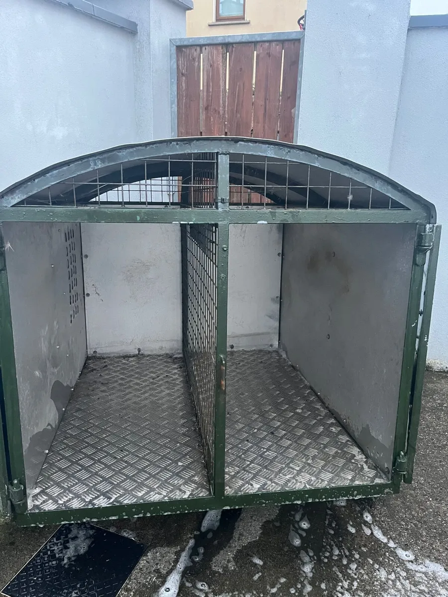 Dog Trailer - Image 4
