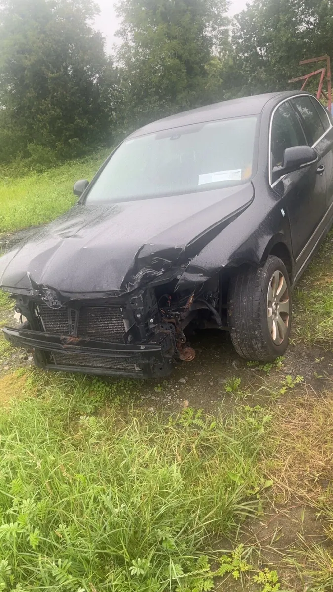 Skoda superb 2.0l breaking or repair - Image 1