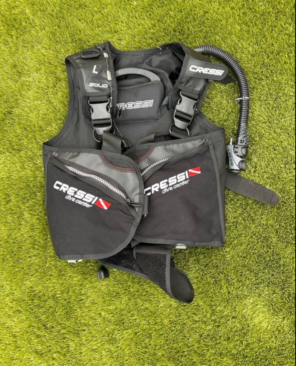 Cressi Solid BCD (size:L) - Image 1