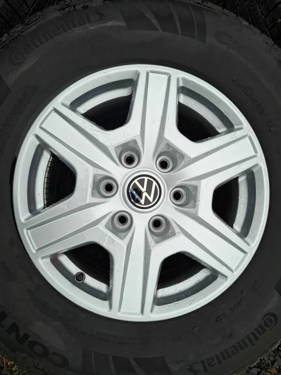 17" Genuine Vw Amarok Alloys with tyres - Image 3