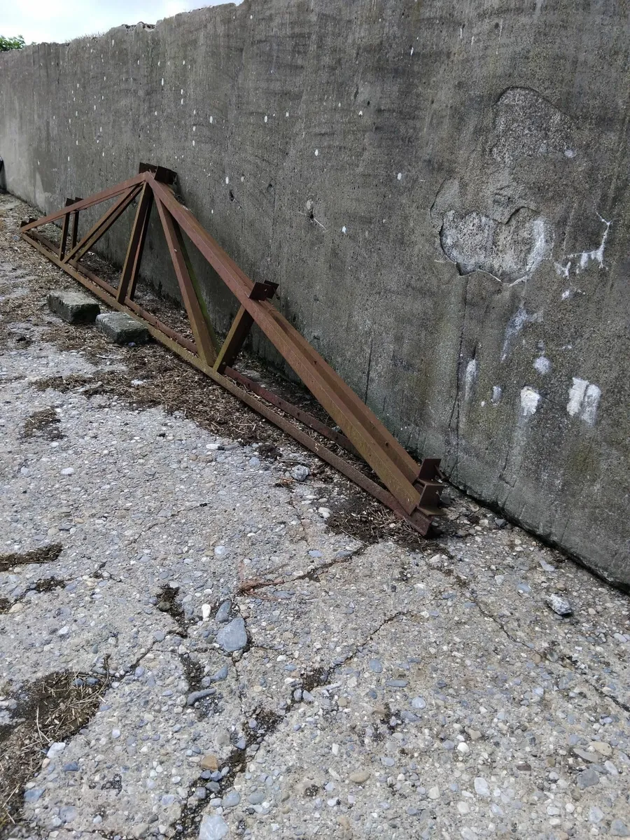 shed trusses...quad trailer. - Image 2