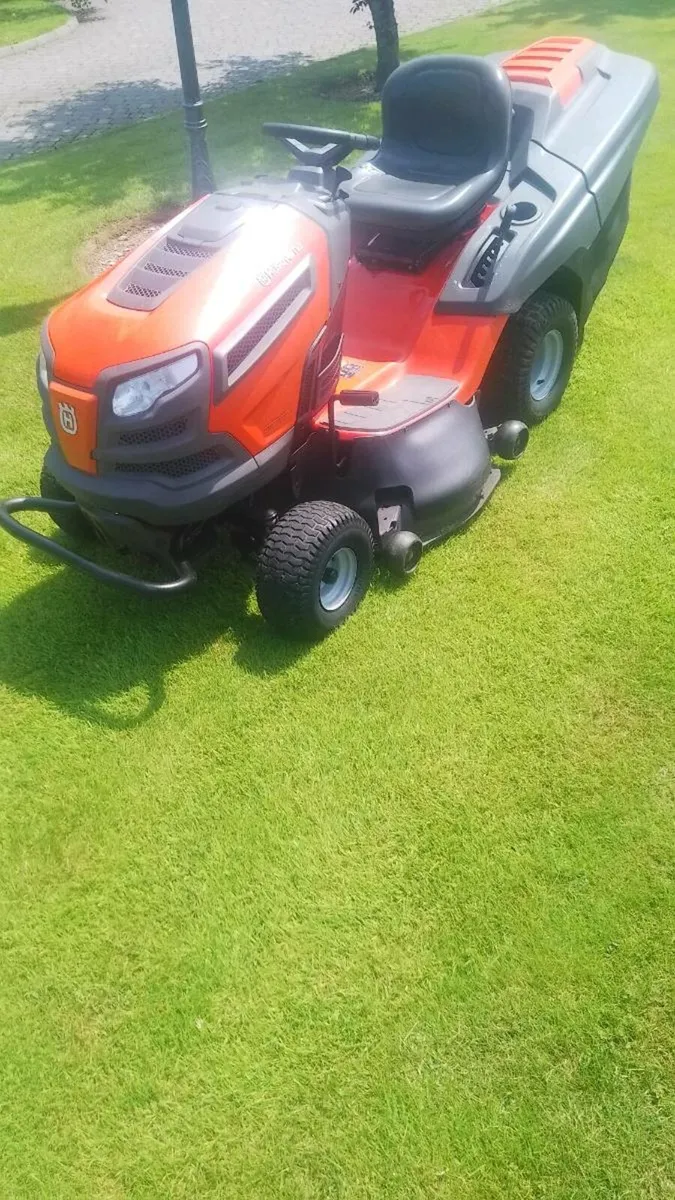 Husqvarna hydrostatic mower - Image 1