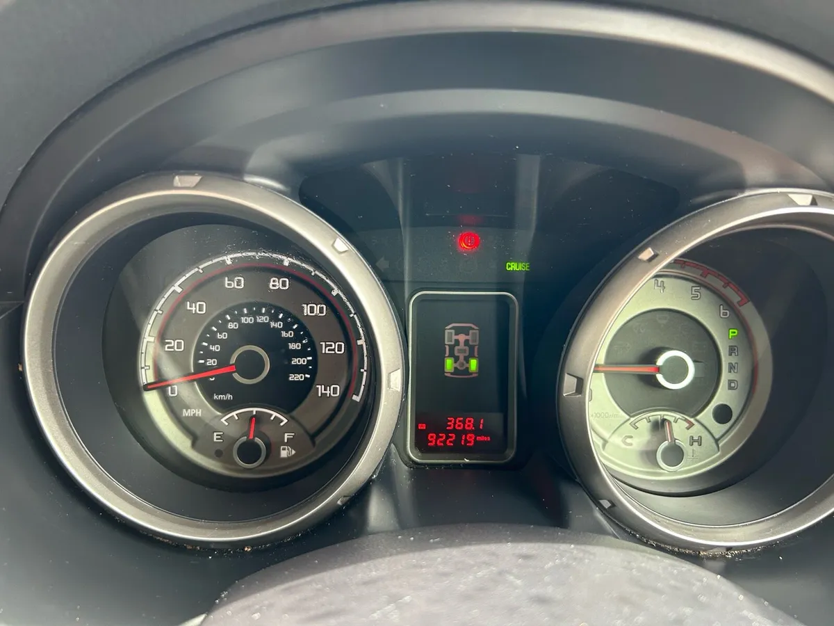 Mitsubishi shogun 2015 - Image 2