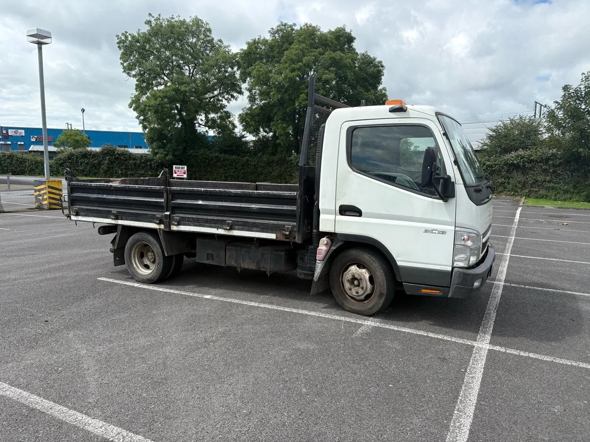 Mitsubishi canter tipper - Image 1