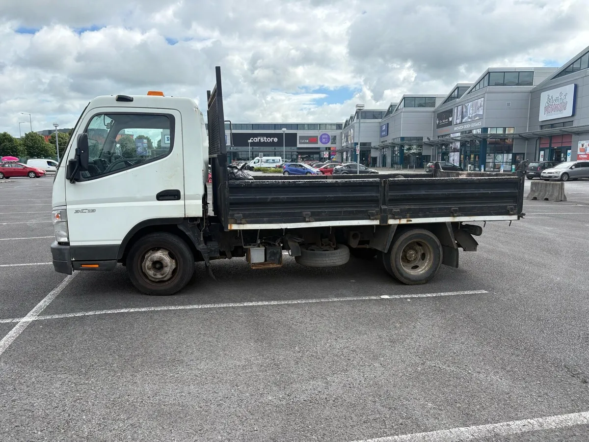 Mitsubishi canter tipper - Image 2