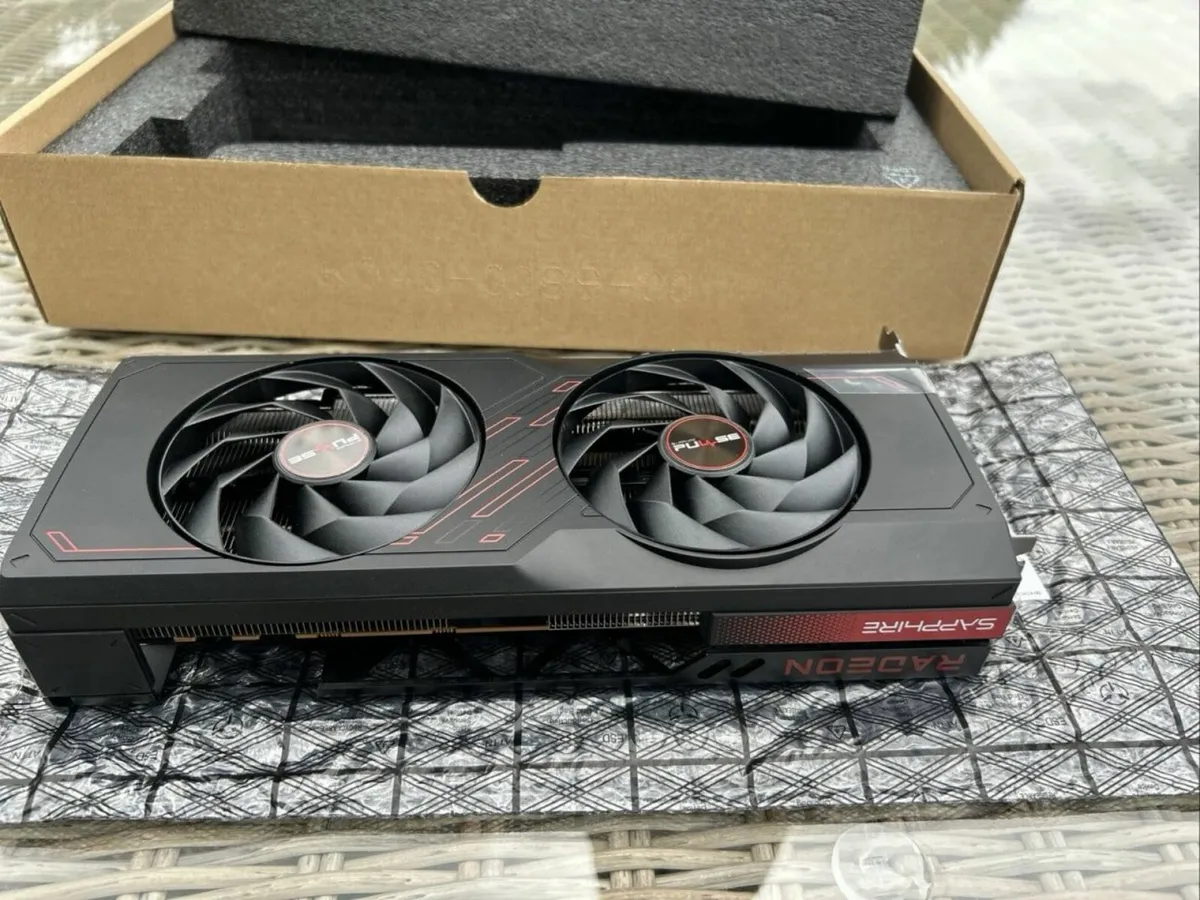 Amd Radeon Rx 7800 Xt Sapphire Pulse 16gb - Image 3