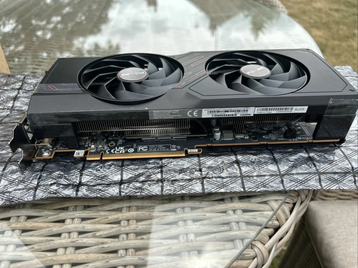Amd Radeon Rx 7800 Xt Sapphire Pulse 16gb - Image 4