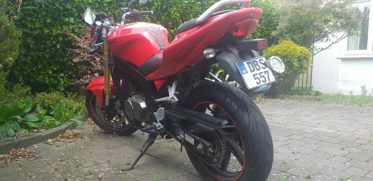 Hyosung Comet GT250 Ej 2008 - Image 1