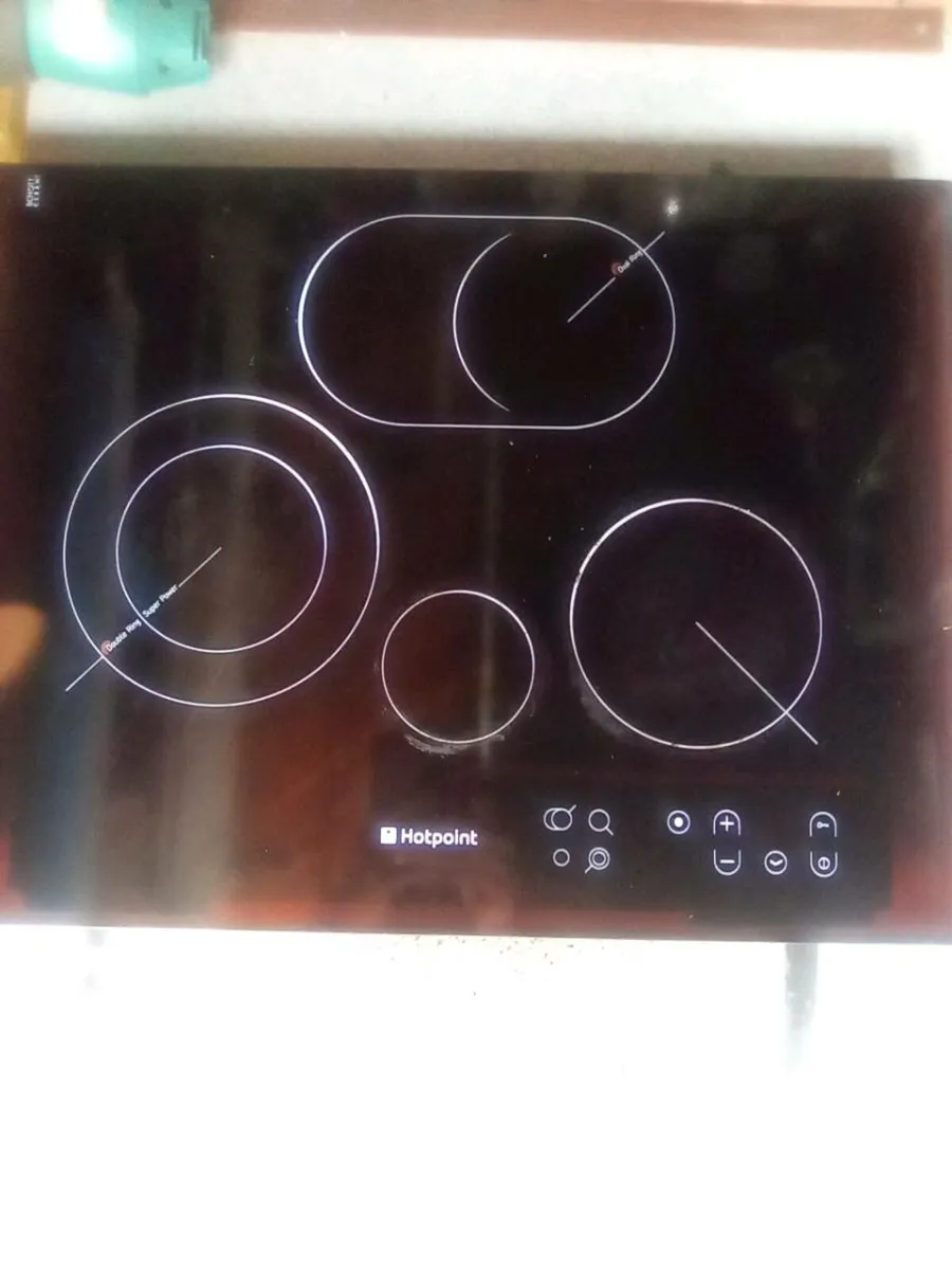 HOTPOINT.  COOKER. HOB - Image 1