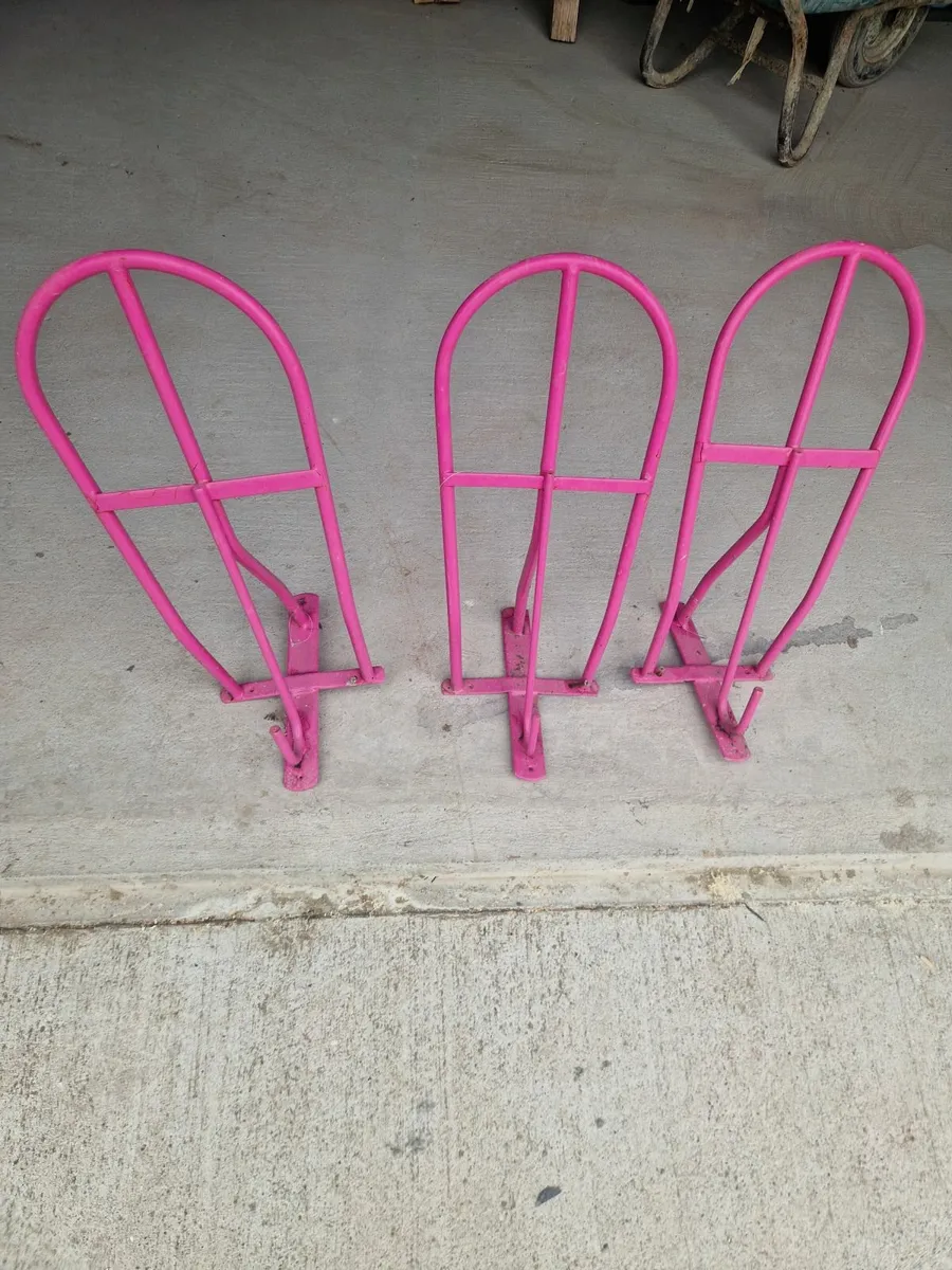 Saddle racks - Image 2