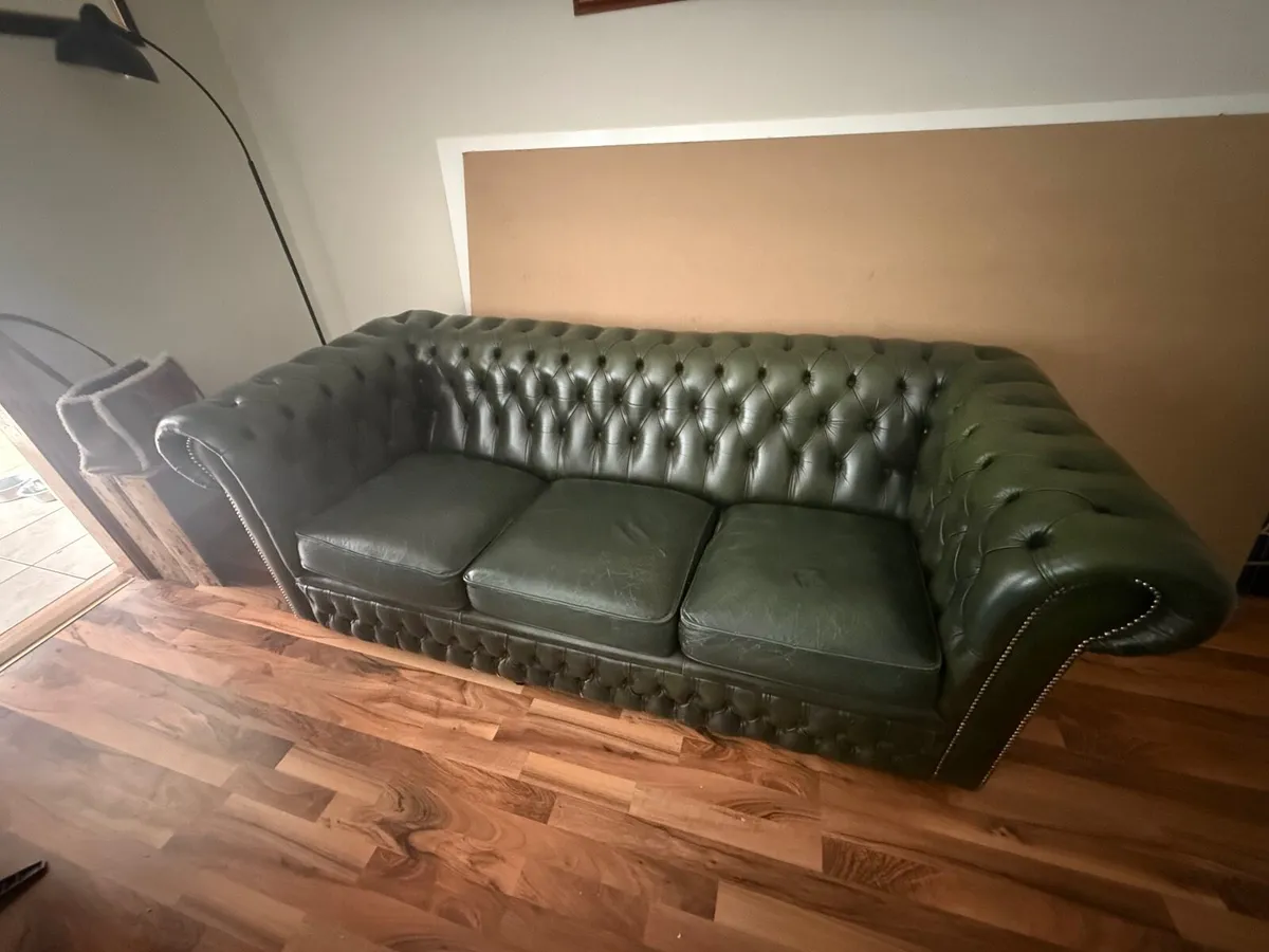 Green chesterfield set - Image 2
