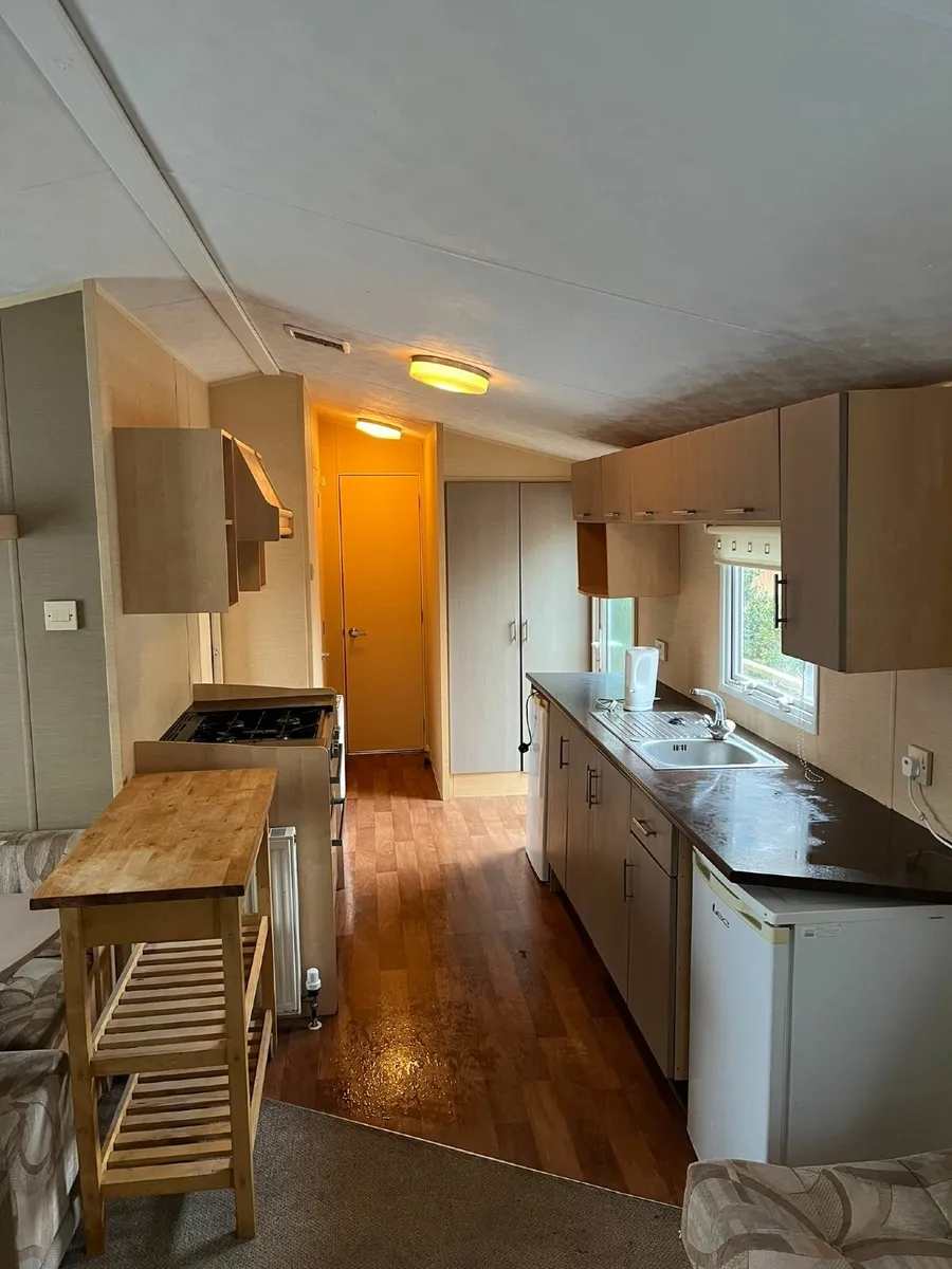 Mobile home 2-bed - Willerby Salsa 35/12/2 - Image 2