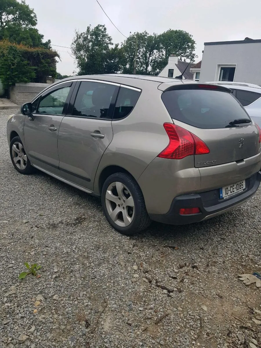 2010  peugeot 3008 1.6 diesel 6 speed manuel - Image 2