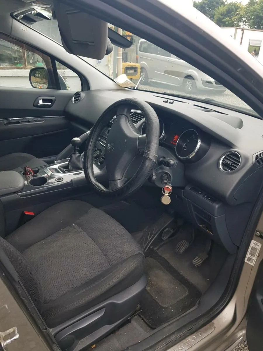 2010  peugeot 3008 1.6 diesel 6 speed manuel - Image 3