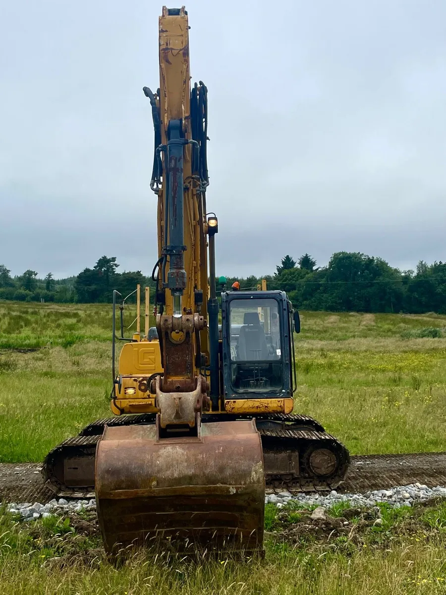 22T EXCAVATOR (2016) - NEW ENGINE - Image 2