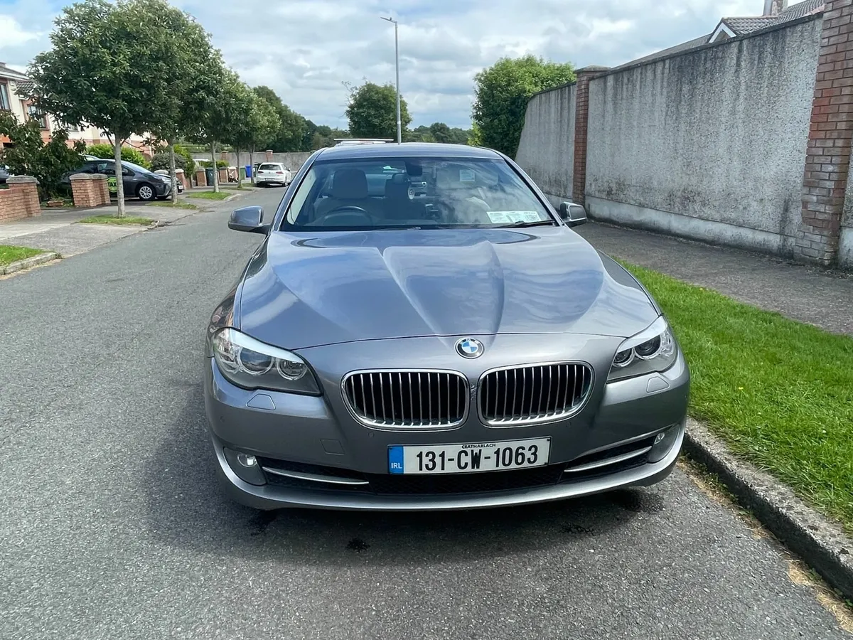 BMW 5-Series 2013 - Image 2
