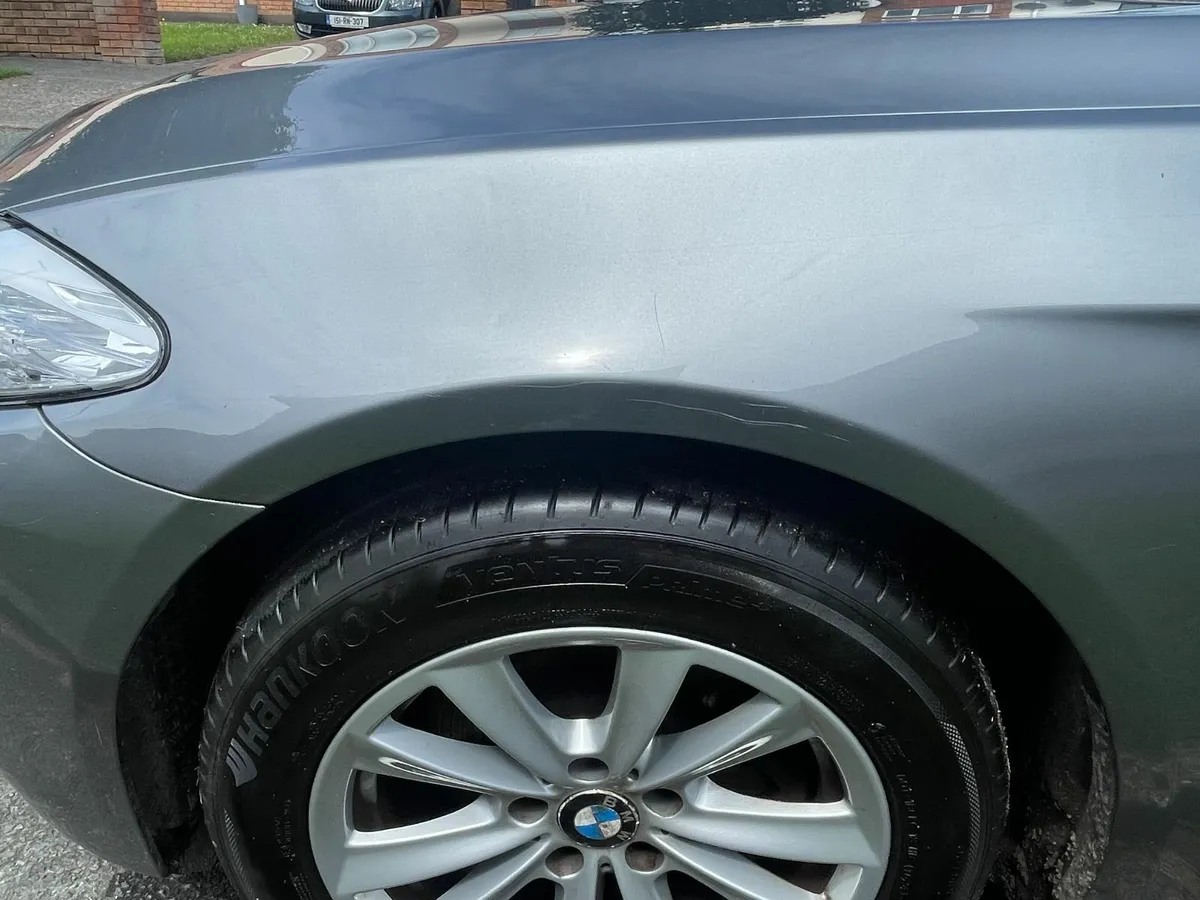 BMW 5-Series 2013 - Image 4