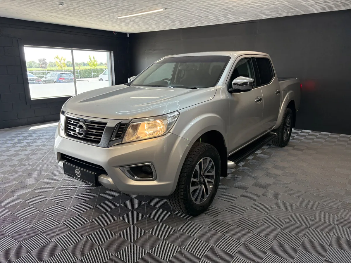 2016 Nissan Navara NP300 Crewcab - Image 4