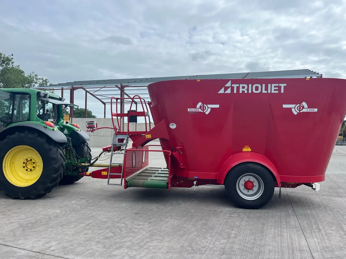 TRIOLIET 20 cube Diet feeder - Image 1