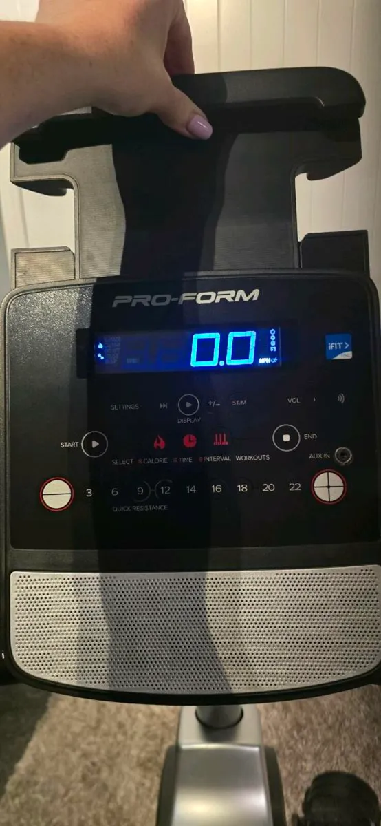 Proform 325 CSX+ Recumbent exercise bike - Image 4